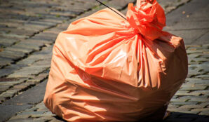 pytel_smesny_komunalni_odpad_samosebou