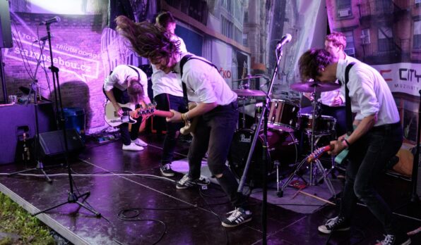 rec_stage_ciste_festivaly_samosebou_trideni_odpadu