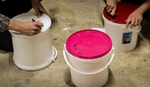 vermikomposter_workshop_vyroba_komposter_upcyklace_reuse