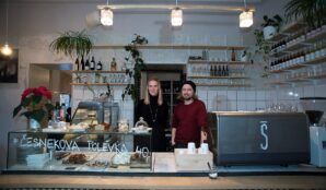 bistro_Liberec_samosebou_trideni