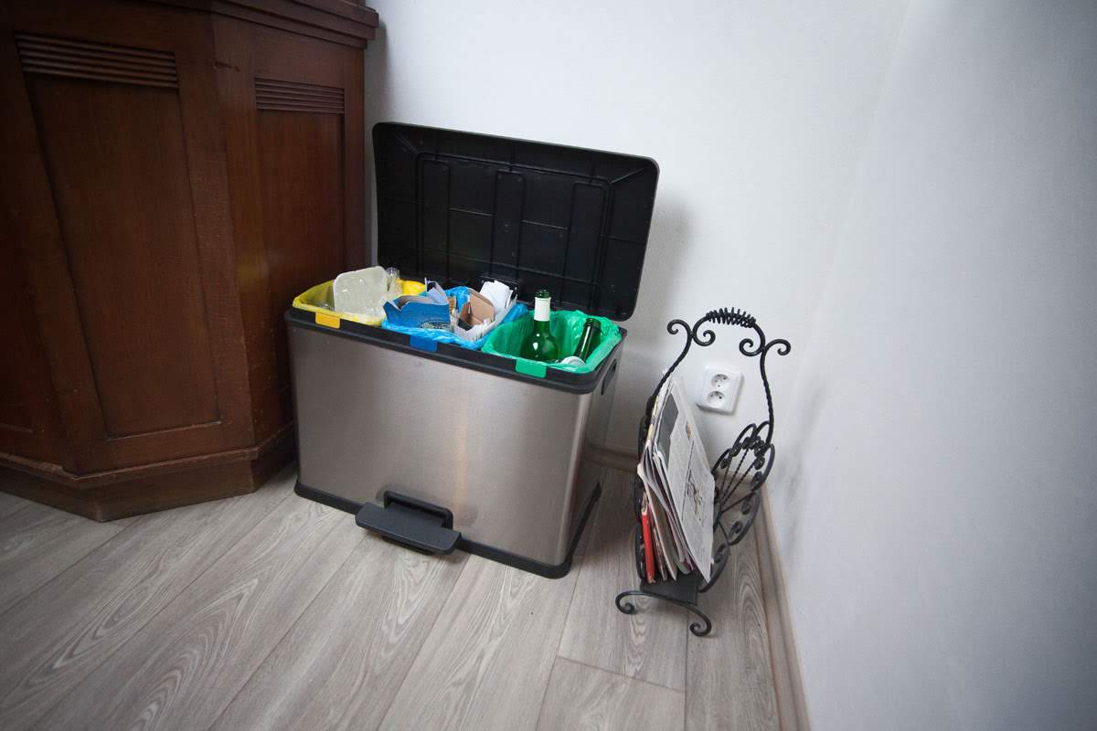 trideni_nadoba_tridici_kos_plast_papir_sklo