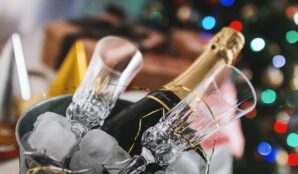 sklo_silvestr_novy_rok_sklenicka_lahev