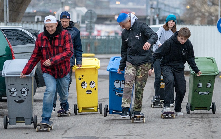 skejtaci_popelnice_skate_trideni