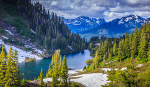 narodni_park_usa_priroda_hory_reka_stromy
