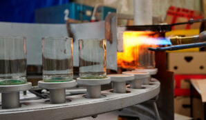 sklo_recyklace_upcyklace_sklenice_srna_rozhovor